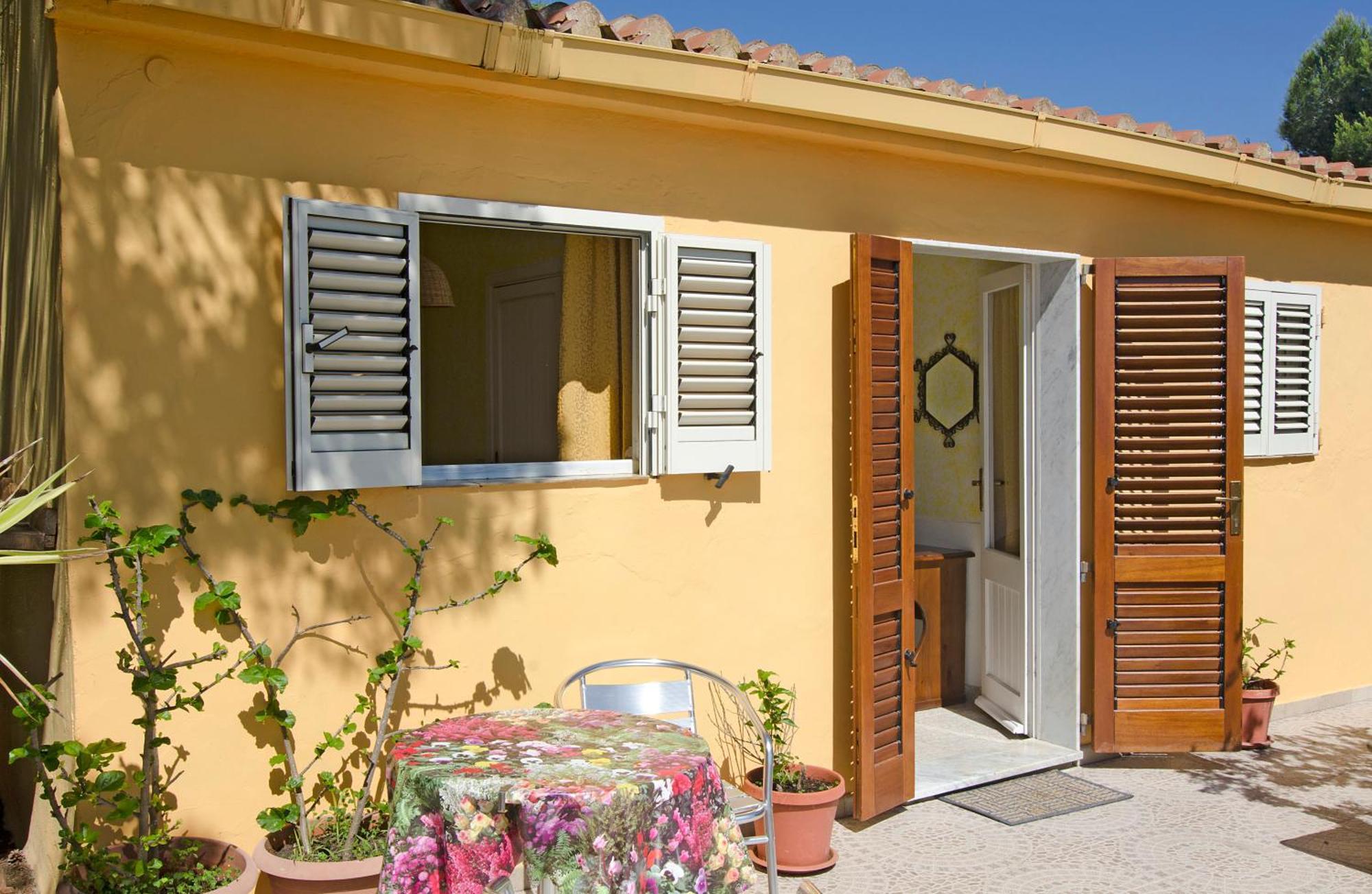 Hotel Paola Carloforte (Isola di San Pietro) Exterior foto